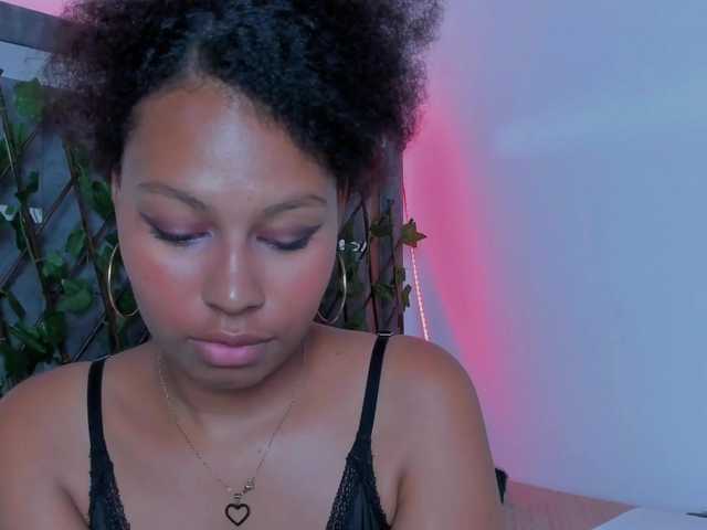 tatianasquirthot's BongaCams show and profile