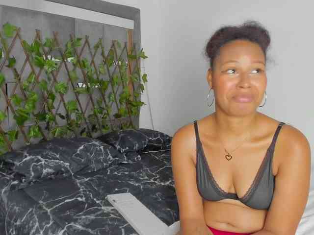 tatianasquirthot webcam