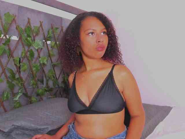 tatianasquirthot webcam