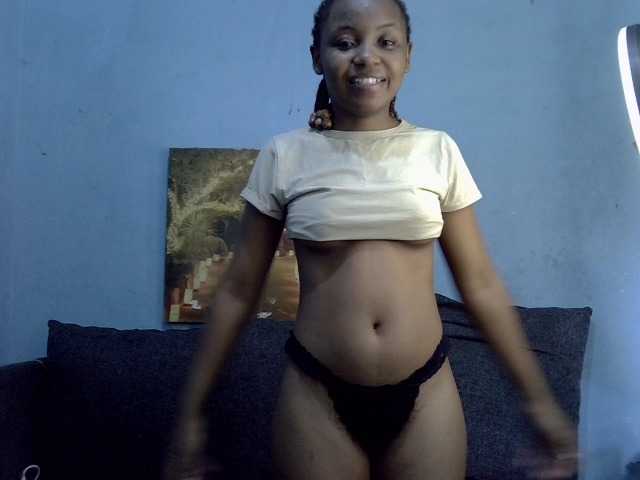 GoldenGoddess1's BongaCams show and profile