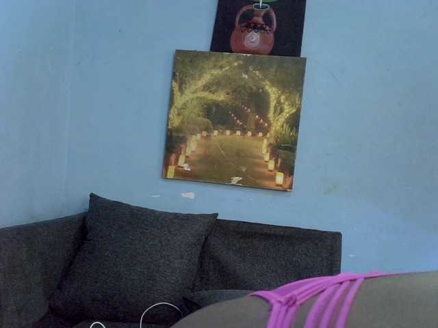 GoldenGoddess1's BongaCams show and profile