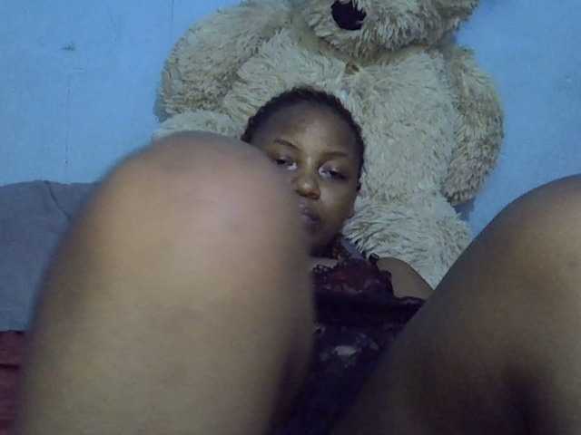 GoldenGoddess1's BongaCams show and profile