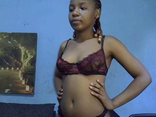 GoldenGoddess1's BongaCams show and profile