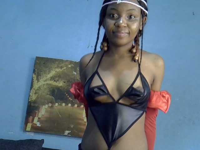 GoldenGoddess1's BongaCams show and profile