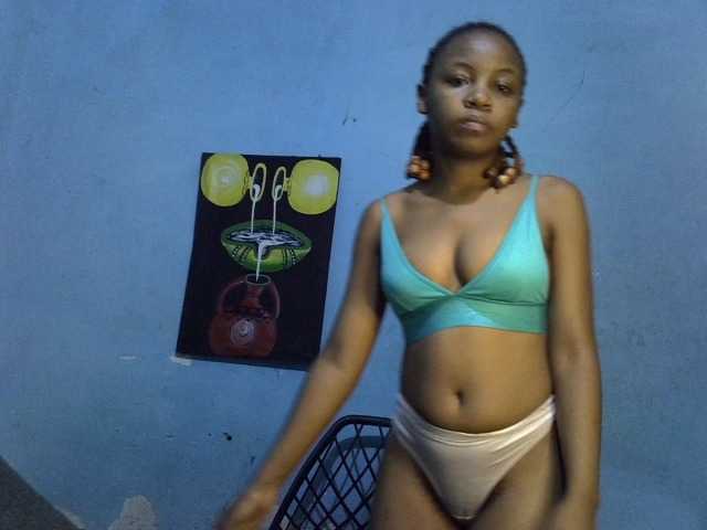 GoldenGoddess1's BongaCams show and profile