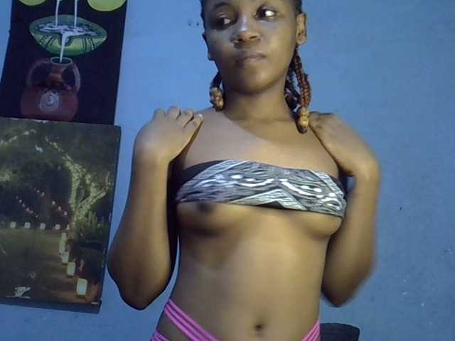 GoldenGoddess1's BongaCams show and profile