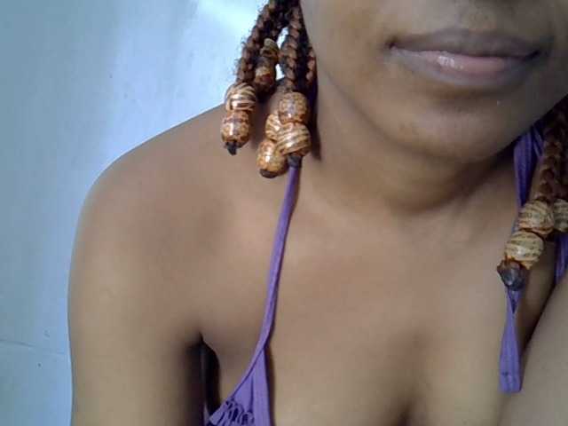 GoldenGoddess1's BongaCams show and profile