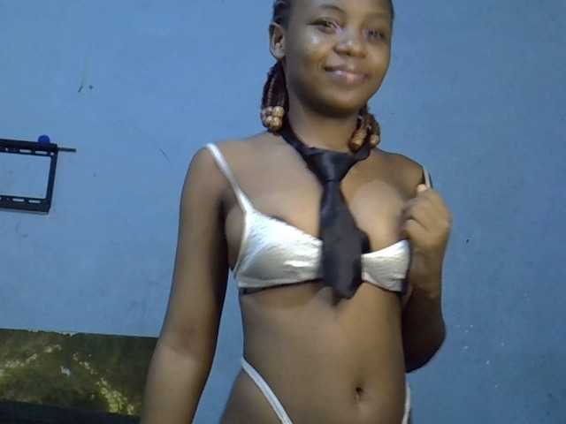 GoldenGoddess1's BongaCams show and profile