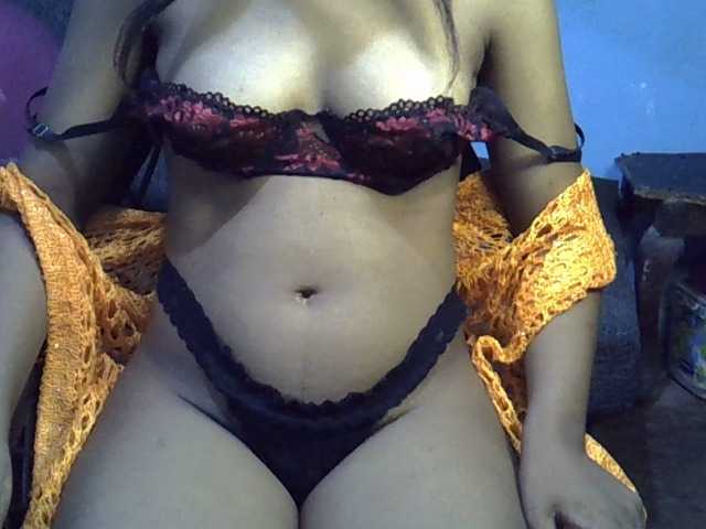 GoldenGoddess1's BongaCams show and profile