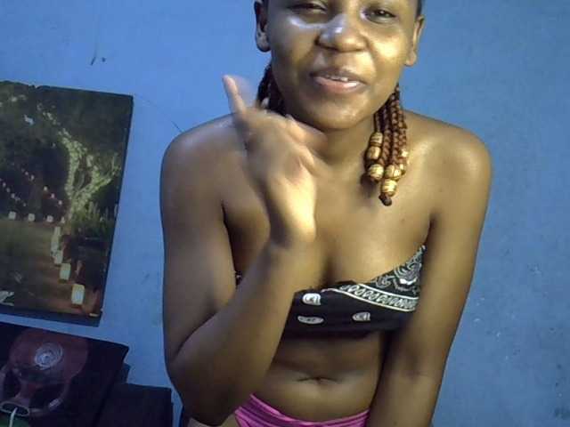 GoldenGoddess1's BongaCams show and profile