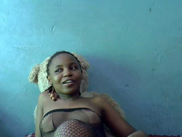 GoldenGoddess1's BongaCams show and profile