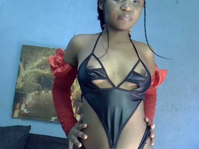 GoldenGoddess1's BongaCams show and profile