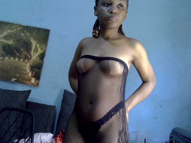 GoldenGoddess1's BongaCams show and profile