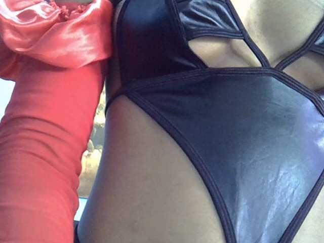 GoldenGoddess1's BongaCams show and profile