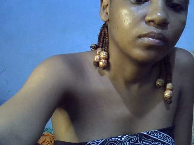 GoldenGoddess1's BongaCams show and profile