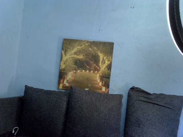 GoldenGoddess1's BongaCams show and profile