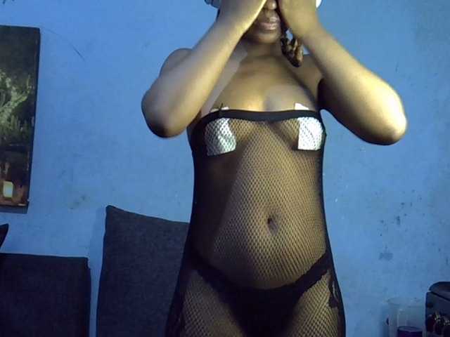 GoldenGoddess1's BongaCams show and profile