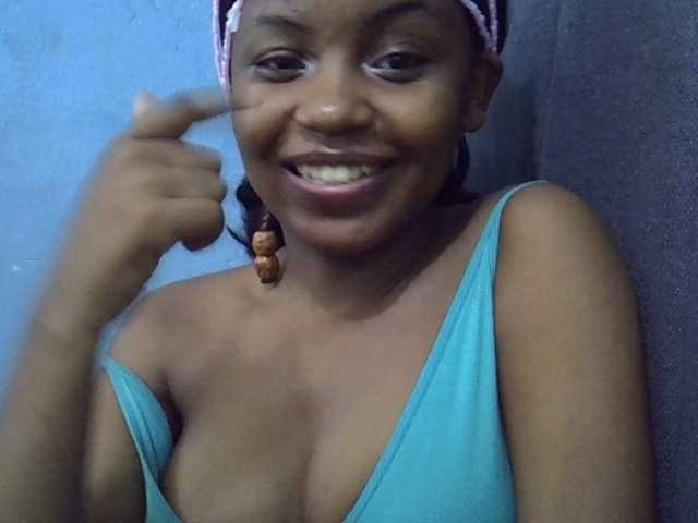 GoldenGoddess1's BongaCams show and profile