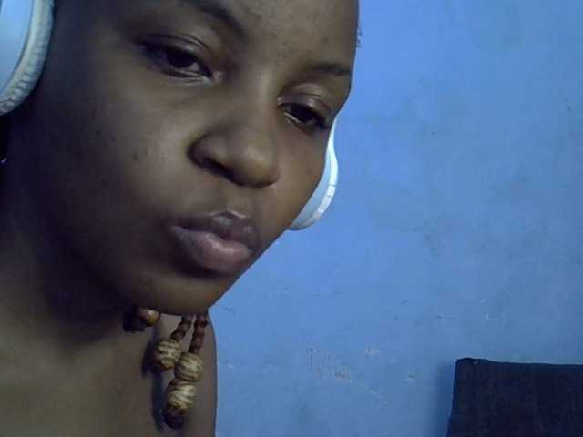 GoldenGoddess1's BongaCams show and profile