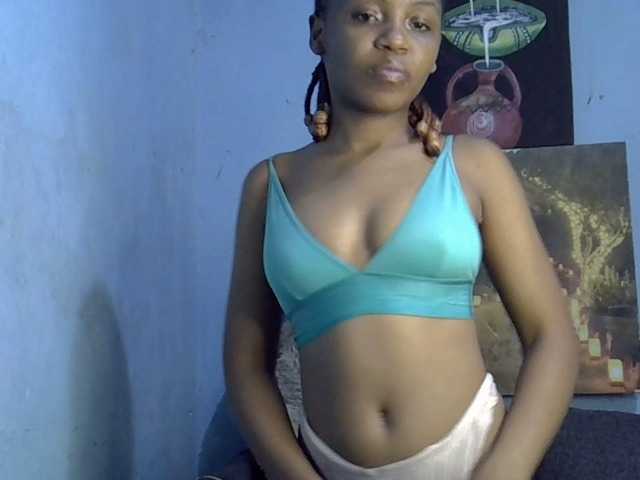 GoldenGoddess1's BongaCams show and profile