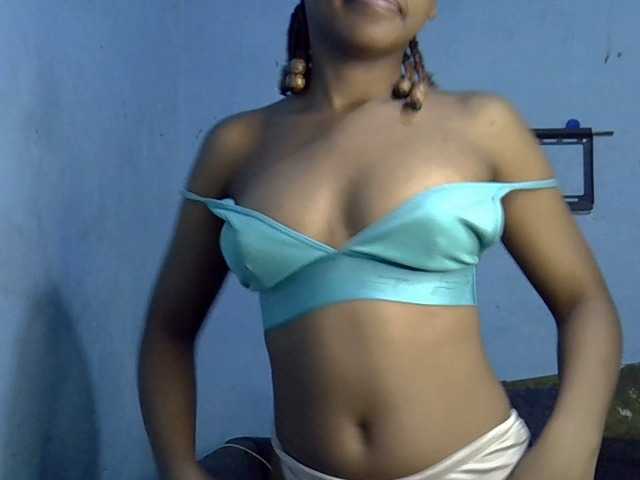 GoldenGoddess1's BongaCams show and profile