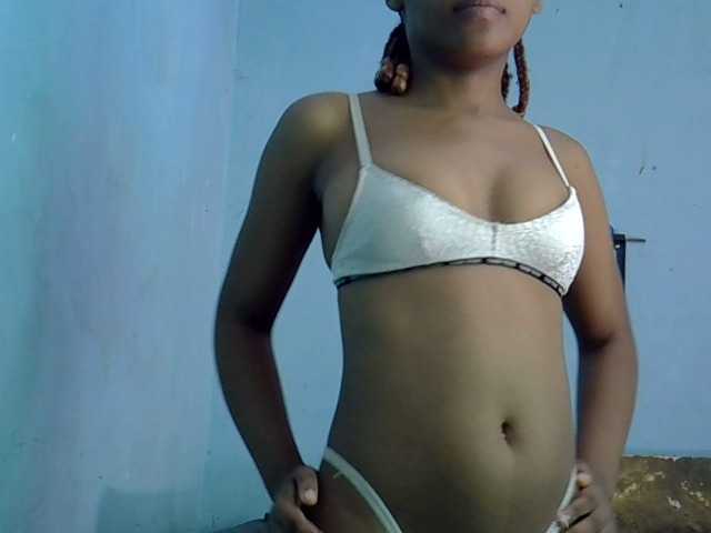 GoldenGoddess1's BongaCams show and profile