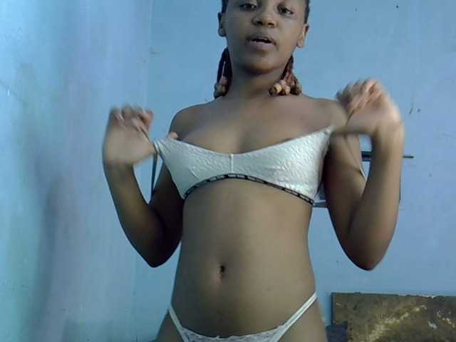 GoldenGoddess1's BongaCams show and profile