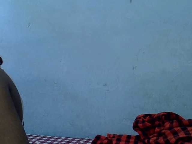 GoldenGoddess1 Live Cam on BongaCams