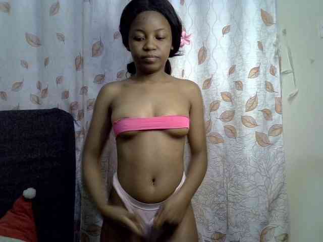 GoldenGoddess1 webcam