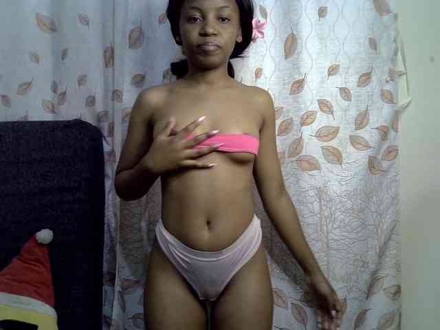 GoldenGoddess1 webcam