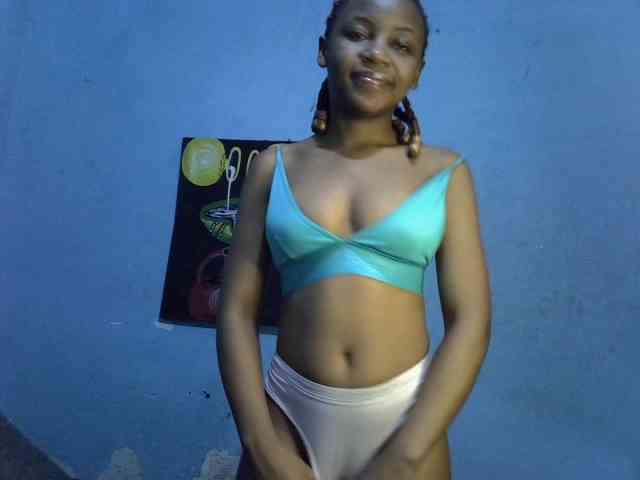 GoldenGoddess1 webcam