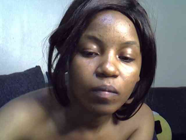 GoldenGoddess1 webcam