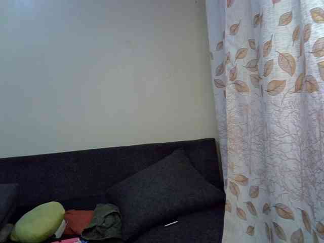 GoldenGoddess1 webcam