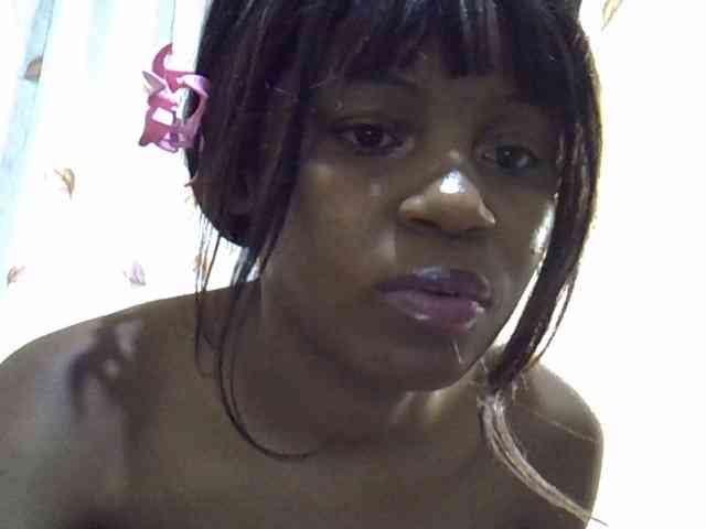 GoldenGoddess1 webcam