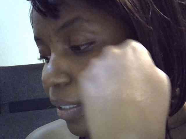 GoldenGoddess1 webcam