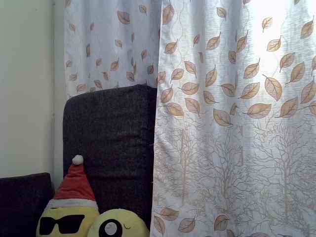 GoldenGoddess1 webcam