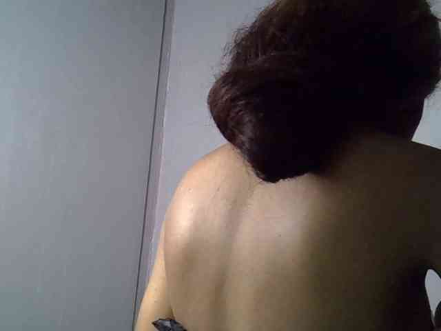 GoldenGoddess1 webcam