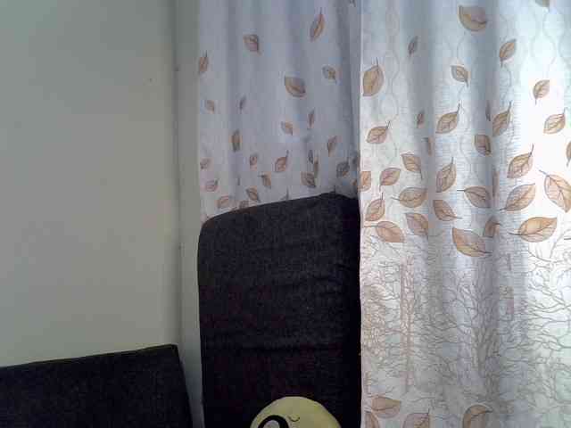 GoldenGoddess1 webcam