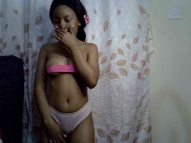 GoldenGoddess1 webcam