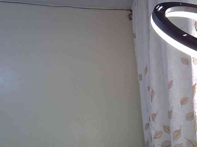 GoldenGoddess1 webcam