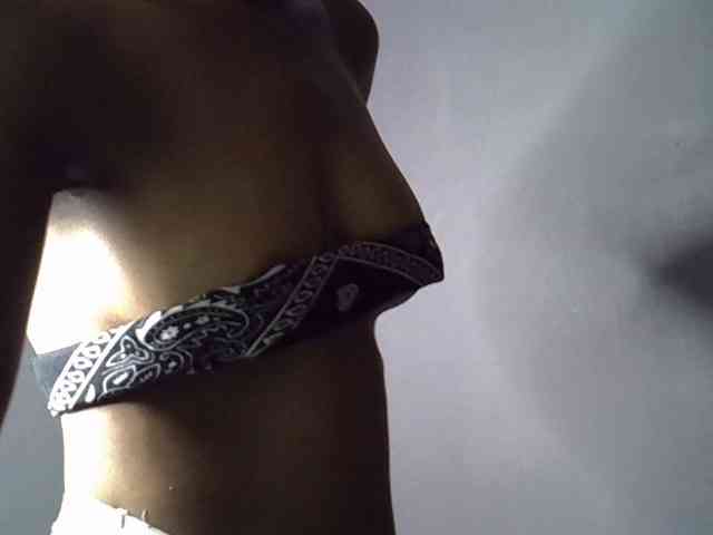 GoldenGoddess1 webcam