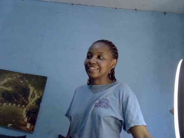 GoldenGoddess1 webcam