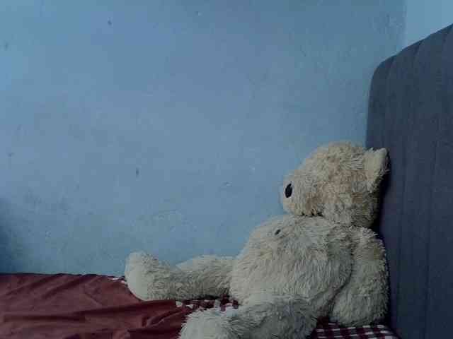 GoldenGoddess1 webcam