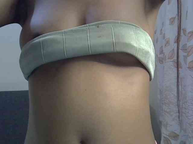 GoldenGoddess1 webcam