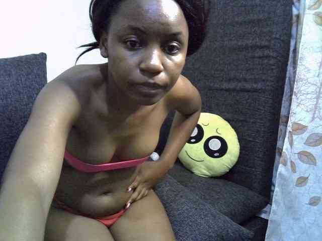 GoldenGoddess1 webcam