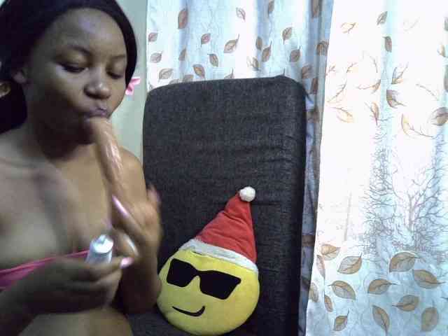 GoldenGoddess1 webcam