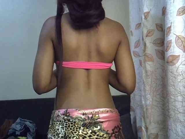 GoldenGoddess1 webcam