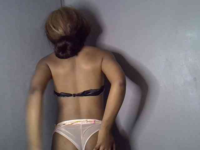 GoldenGoddess1 webcam