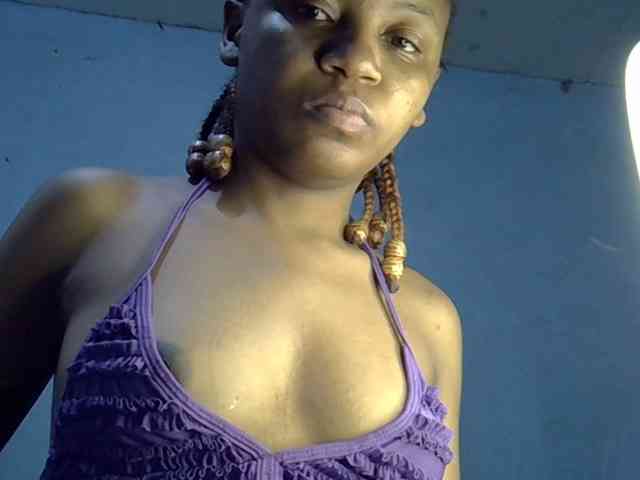 GoldenGoddess1 webcam