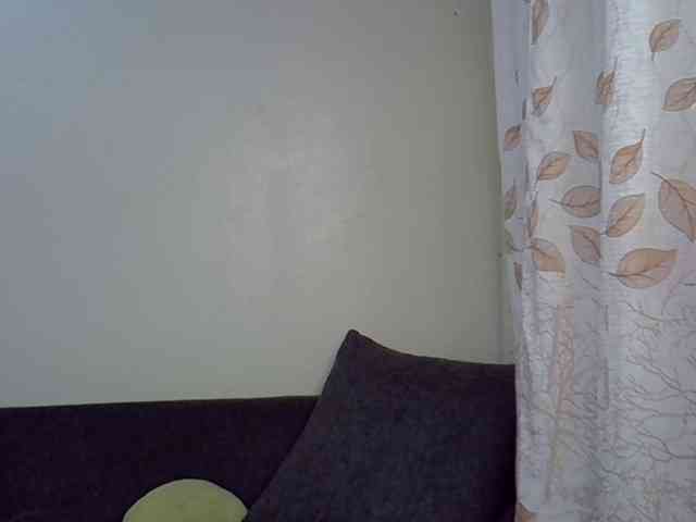 GoldenGoddess1 webcam